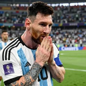 Messi và tương lai Argentina: Những giọt nước mắt chưa khô, nhưng lửa vẫn còn